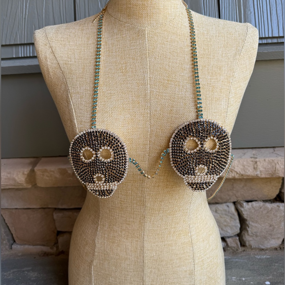 New🌟Free People-Skull Beaded Necklace with Silver and Green Accents